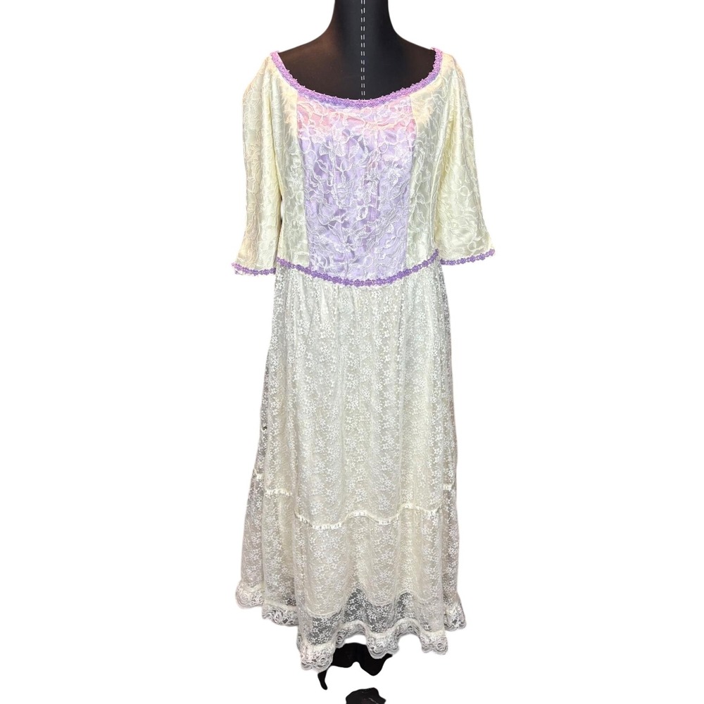 Vintage Cream Lace Purple Trim Fairycore Cottagecore Romantic Boho Prairie Dress - Picture 3 of 6